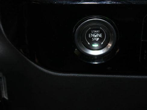 Used 2023 GMC Sierra 1500 Elevation image 27