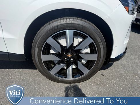 New 2026 Volvo EX90 Plus AWD/4WD image 9
