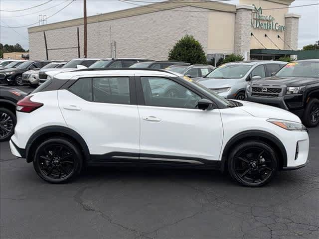 Used 2024 Nissan Kicks SR w/ SR Premium Package FWD image 2
