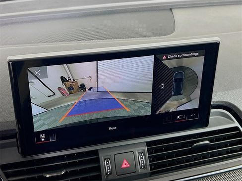 Used 2022 Audi SQ5 Premium Plus w/ Premium Plus Package image 16