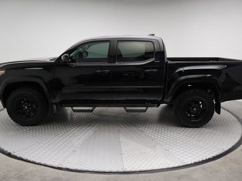 Certified 2020 Toyota Tacoma SR5 image 12
