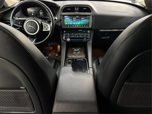 Used 2020 Jaguar F-PACE Prestige AWD/4WD image 22