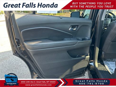 Used 2022 Honda Pilot Touring image 22