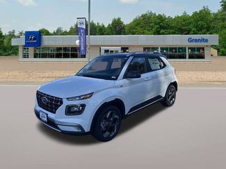 New 2026 Hyundai Venue SEL video 2