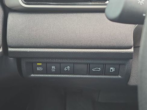 Used 2026 Toyota Camry LE w/ Convenience Package image 25