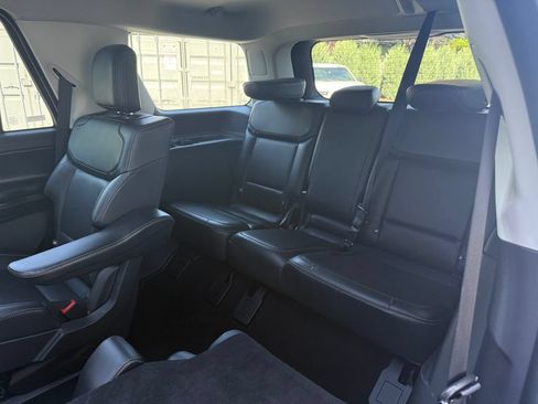 Used 2025 Ford Expedition Platinum AWD/4WD image 37