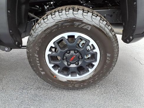 New 2025 Toyota Tacoma TRD Off-Road image 10
