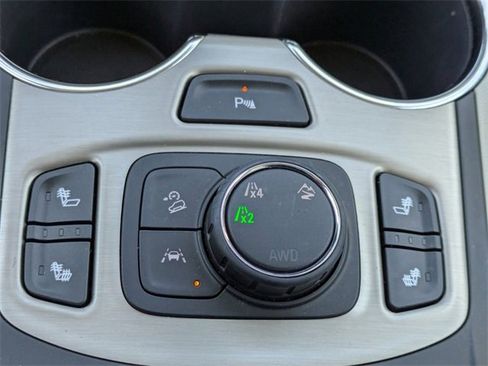 Used 2023 GMC Terrain Denali image 34