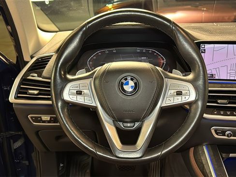Used 2022 BMW X7 xDrive40i w/ Premium Package image 23