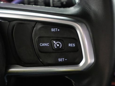 Used 2018 Jeep Wrangler Unlimited Sahara w/ Quick Order Package 24M Moab AWD/4WD image 29