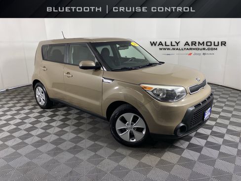 Used 2015 Kia Soul FWD image 1