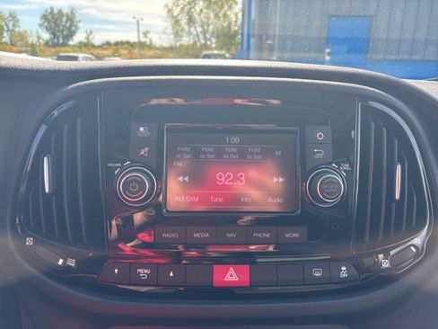 Used 2019 RAM ProMaster City Tradesman SLT image 14