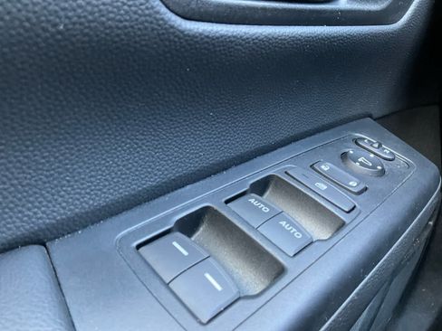 Used 2025 Honda CR-V EX image 19