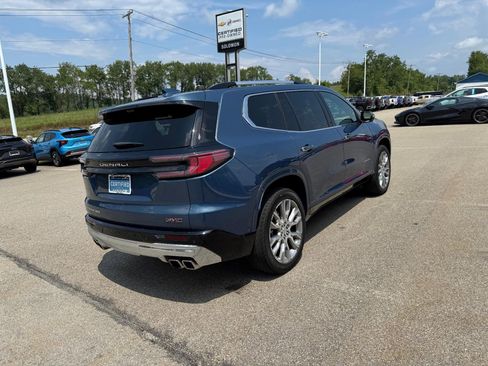 Certified 2025 GMC Acadia Denali w/ Super Cruise Package image 5