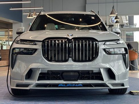 New 2026 BMW ALPINA XB7 AWD/4WD image 2