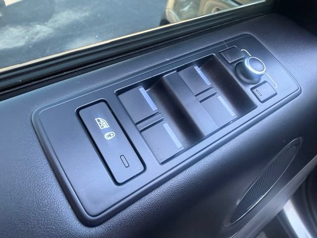 Used 2017 Land Rover Range Rover Sport SVR AWD/4WD image 11