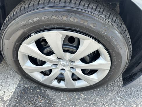 Used 2024 Toyota Corolla LE FWD image 6