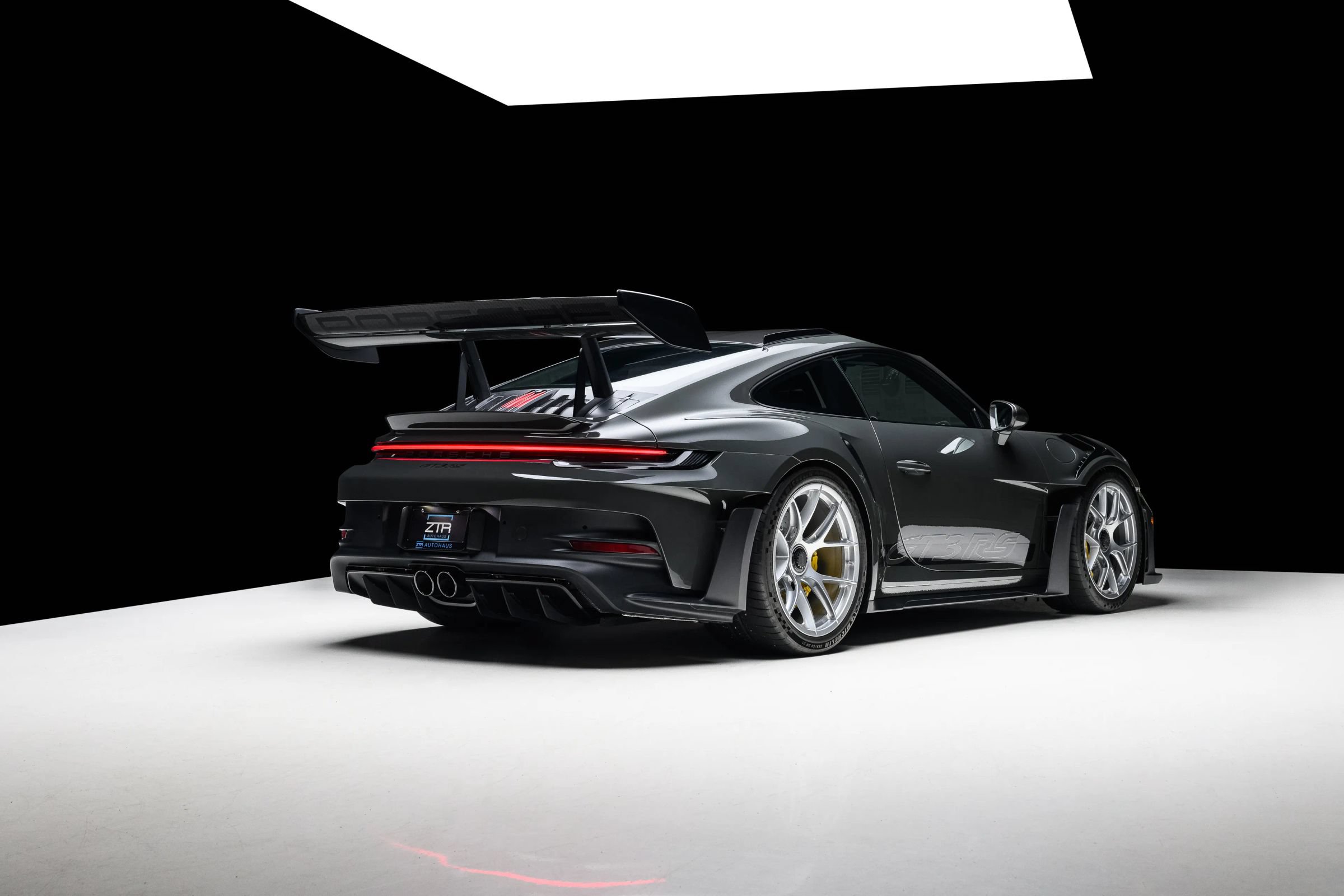 Used 2024 Porsche 911 GT3 RS RWD image 19