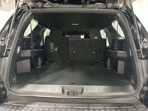 Used 2025 Toyota 4Runner SR5 image 48