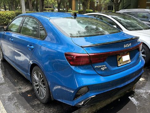 Used 2023 Kia Forte GT-Line w/ GT-Line Premium Package FWD image 4