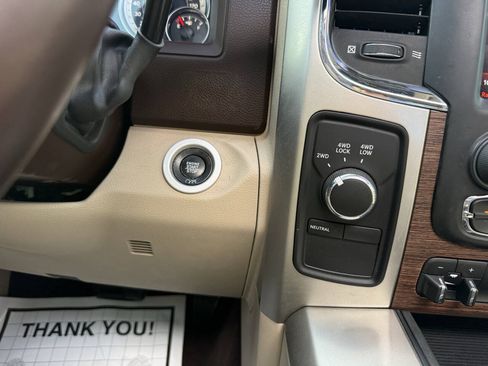 Used 2018 RAM 2500 Laramie w/ Convenience Group AWD/4WD image 30