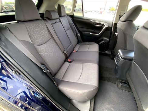 Certified 2025 Toyota RAV4 XLE w/ Convenience Package image 19