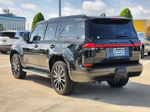 Used 2024 Lexus GX 550 w/ Accessory Package (Z1) AWD/4WD image 5
