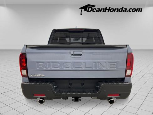 New 2026 Honda Ridgeline Black Edition image 4