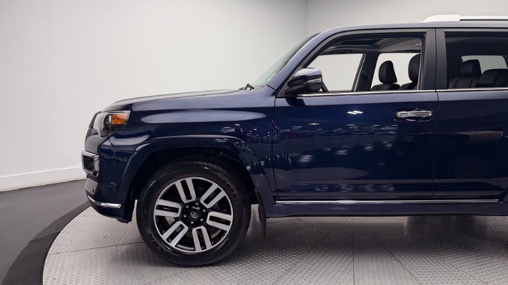 Used 2023 Toyota 4Runner Limited AWD/4WD image 5