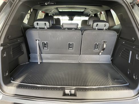 New 2026 GMC Acadia AT4 w/ Luxury Package image 9