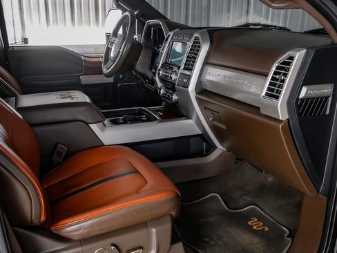 Used 2018 Ford F250 King Ranch w/ King Ranch Ultimate Package image 12