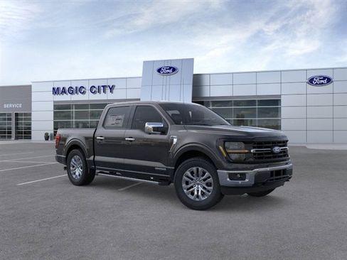 New 2025 Ford F150 XLT w/ Equipment Group 302A MID AWD/4WD image 7