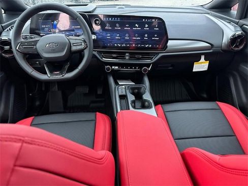 New 2026 Chevrolet Equinox EV RS image 6