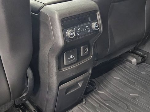 Used 2019 GMC Acadia Denali w/ Technology Package image 28