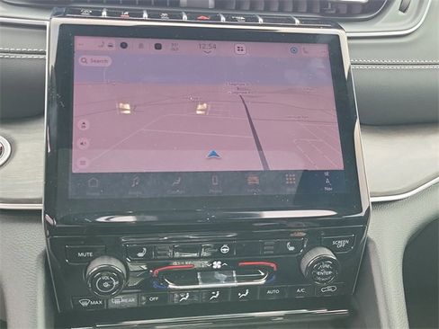 New 2025 Jeep Grand Cherokee L Limited w/ Trailer Tow Package image 16