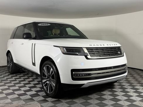 Used 2025 Land Rover Range Rover Autobiography AWD/4WD image 10