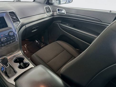 Certified 2021 Jeep Grand Cherokee Laredo image 30