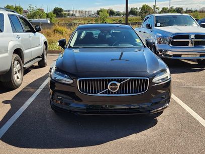 Used 2022 Volvo S90 B6 Momentum
