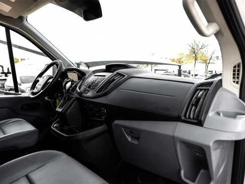 Used 2019 Ford Transit 250 130 Low Roof image 9