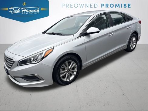 Used 2016 Hyundai Sonata SE FWD image 1