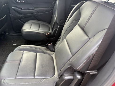 Used 2023 Chevrolet Traverse RS w/ LPO, Floor Liner Package FWD image 8