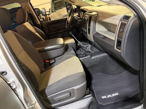 Used 2012 RAM 2500 ST w/ Chrome Appearance Group AWD/4WD image 9