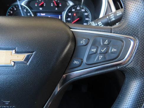 Used 2021 Chevrolet Equinox LT AWD/4WD image 19