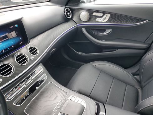 Used 2022 Mercedes-Benz E 350 Sedan image 28