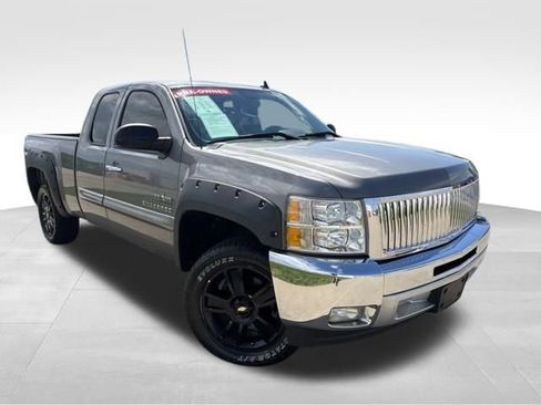 Used 2013 Chevrolet Silverado 1500 LT RWD image 2