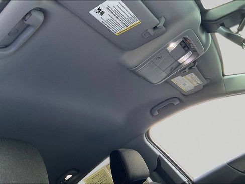 Used 2020 Chevrolet Equinox LT AWD/4WD image 30