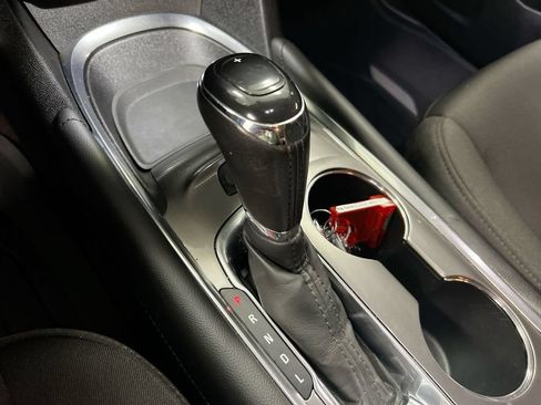 Used 2018 Chevrolet Malibu LT FWD image 17