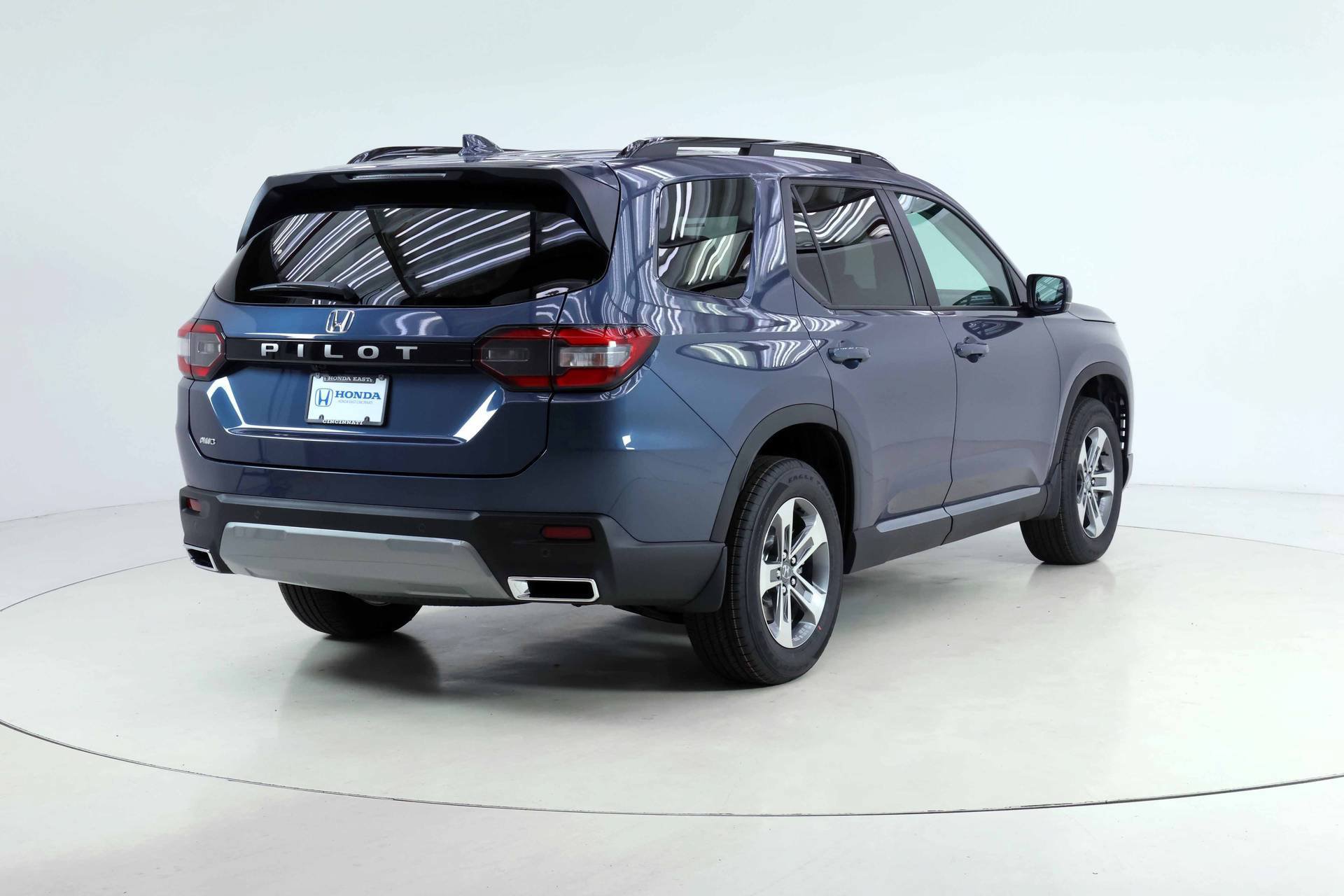 New 2026 Honda Pilot EX-L image 2