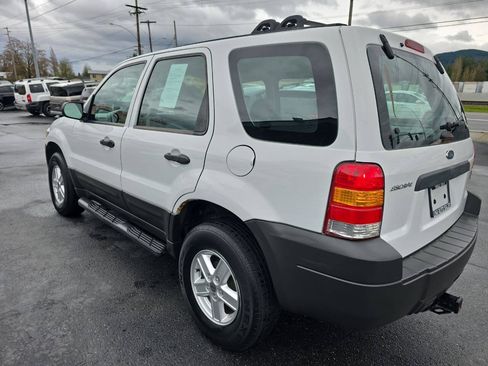 Used 2006 Ford Escape XLS AWD/4WD image 14