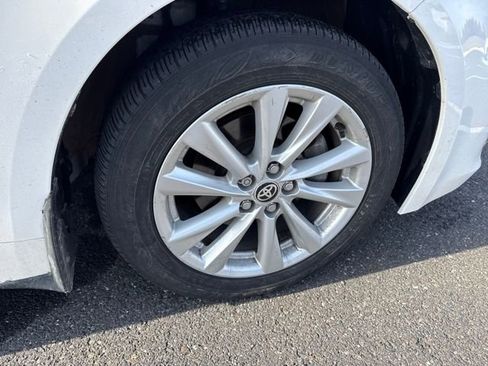 Used 2025 Toyota Corolla SE image 9